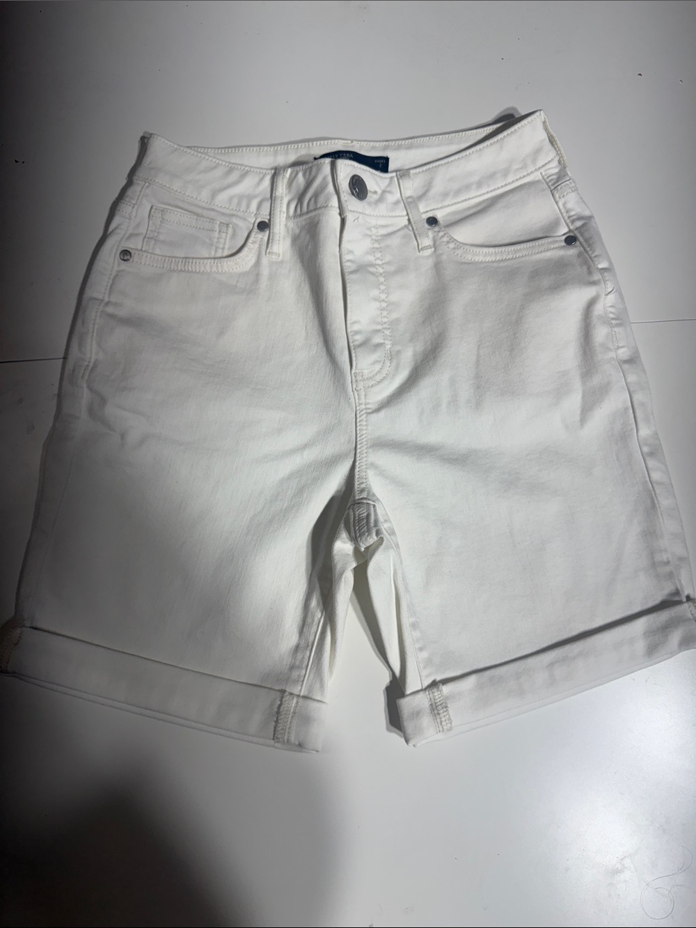 Simply Vera Vera Wang White High-Rise Bermuda Shorts